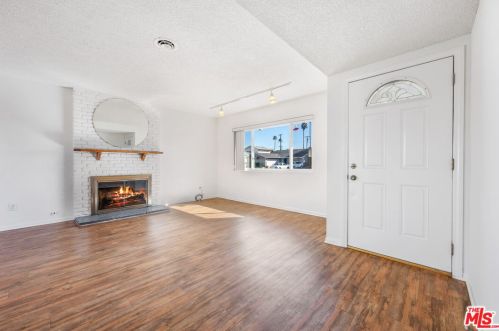 503 244th St, Long Beach, CA 90745-6501