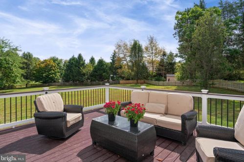 13617 Morris Ct, Gainesville, VA 20155-1380
