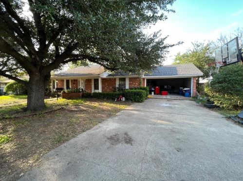 1104 La Villeta St, Fallon, TX 76667-2237