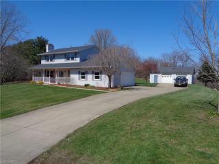 1617 Old Drum Rd, Bolivar, OH 44612-8628
