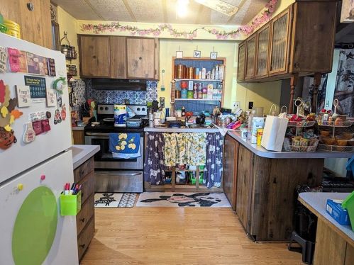 1024 Cherry Tree Xing, Breinigsville PA  18031-1607 exterior