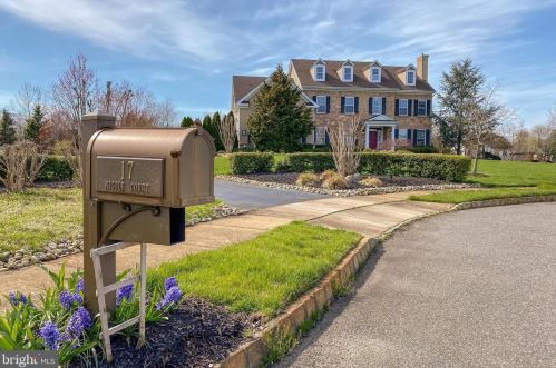 17 Nicole Ct, Auburn NJ 08085-3448 exterior