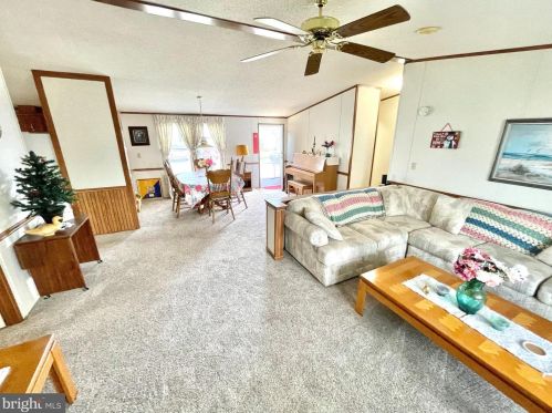 209 Persimmon Cir, Dover DE  19901-2535 exterior