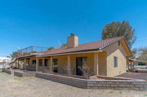 14988 Blue Grass Dr, Helendale CA  92342-7727 exterior