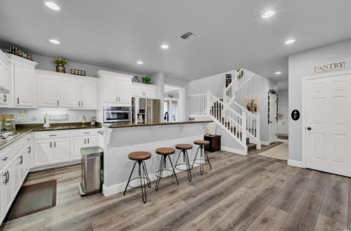 585 Topeka Ln, Vacaville CA 95687-4353 exterior