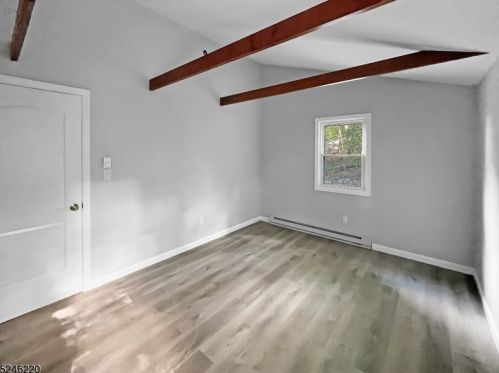 15 Glen Dr, Wantage NJ  07461-4801 exterior