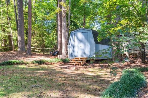 2709 Bellaire Dr, Sanford NC  27330-7601 exterior