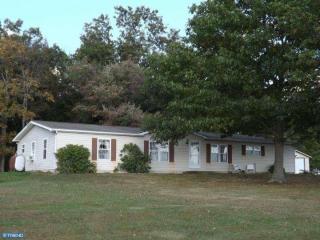 8831 Easton Rd, Revere, PA 18953