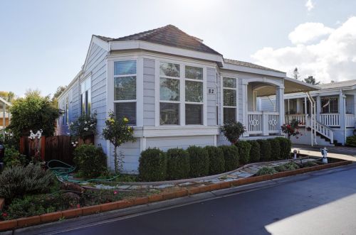 82 Park Dr, Morgan Hill, CA 95037-6110