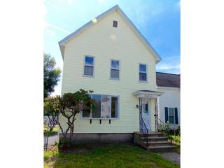 75 Sagamore St, Manchester, NH 03104-3662