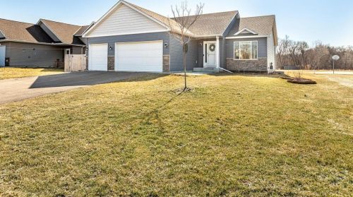 309 Bavaria Ln, Waverly, MN 55390-5419