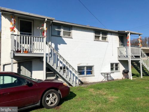 7 2nd St, Highspire PA  17034-1001 exterior