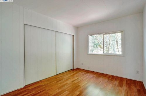 6901 Johnston Rd, Pleasanton CA  94588-9460 exterior