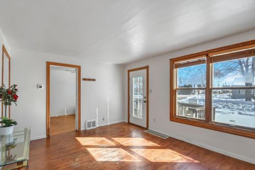 1702 10th Ave, Green Bay, WI 54304-3713