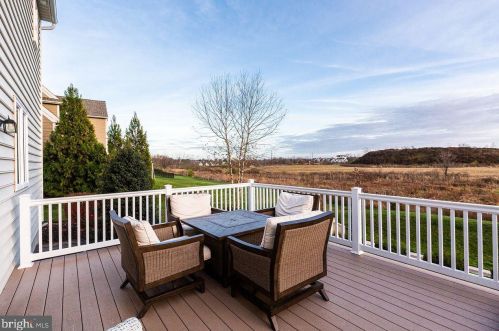 518 Delp Rd, Lancaster PA  17601-2956 exterior