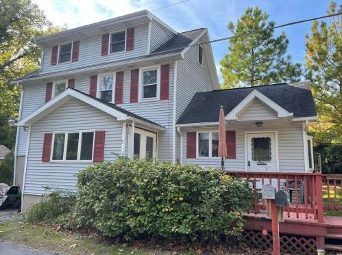 195 Canal Rd, Easton, PA 18042-9752