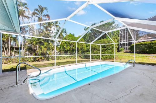 1918 Sheffield Ave, Marco Island FL  34145-6703 exterior