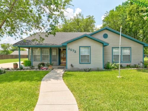 2572 Bruce St, Fort Worth, TX 76111-1830