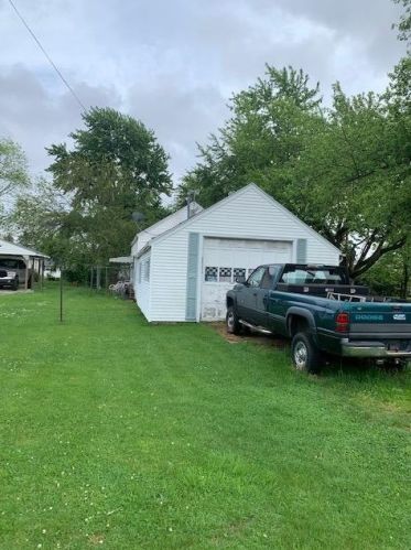 54 Center St, Clinton County OH  45169-1001 exterior