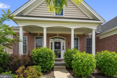 743 Hillview Dr, Collegeville, PA 19426-2908