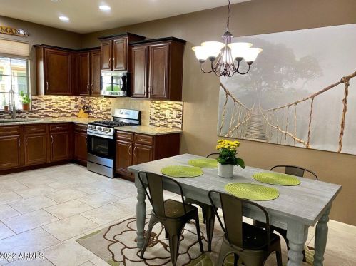3477 Swan Dr, Gilbert, AZ 85297-2432