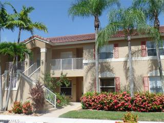 6660 Huntington Lakes Cir, Naples, FL 34119-7963