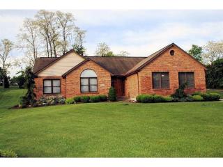 6487 Greenoak Dr, Cincinnati, OH 45248-1408