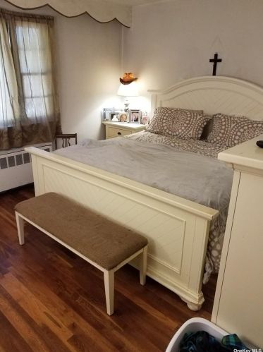 76 Malts Ave, West Islip NY  11795-2508 exterior