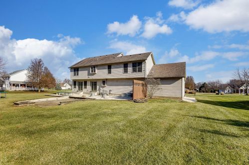 5253 Hearthstone Dr, Springfield OH  45502-8364 exterior