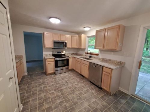 3153 Fawn Ln, Portersville, PA 16051-5803