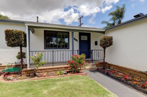 7812 Peachtree Ave, Van Nuys CA  91402-6514 exterior