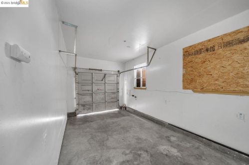 7117 Herbert Guice Way, Oakland CA  94621-3212 exterior