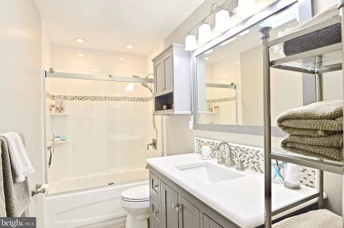 7 Pigeon Pl, Berkeley Township NJ  08721-1915 exterior