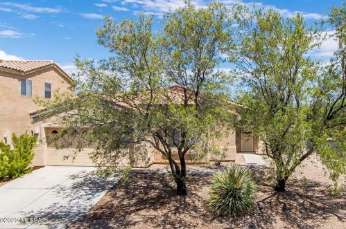 6665 Wrigley Way, Tucson, AZ 85756-8461