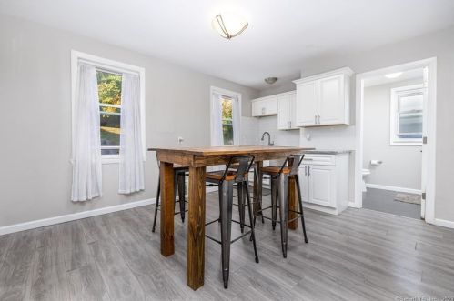 15 Emmons Pl, New Britain CT  06052-1444 exterior