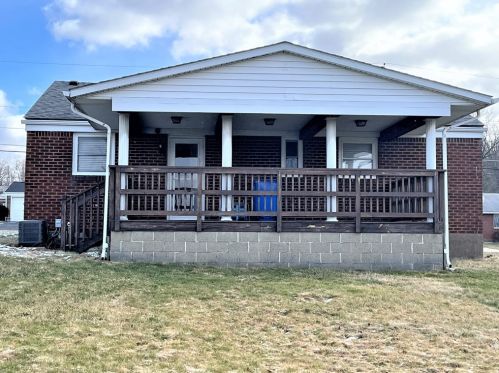 112 Sylvan Dr, New Kensington, PA 15068-3510