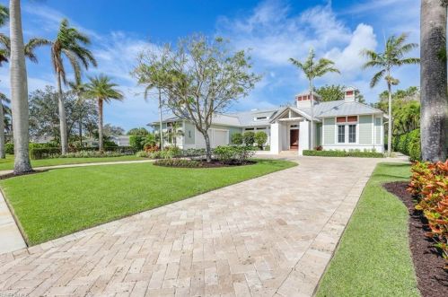 575 Orchid Dr, Naples, FL 34102-5010