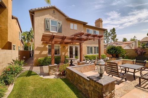 688 Poplar St, Fullerton, CA 92835-4404