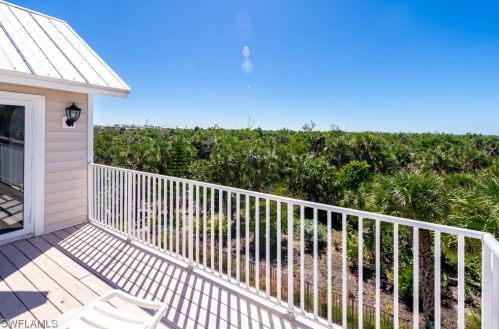 5298 Umbrella Pool Rd, Sanibel FL  33957-2407 exterior