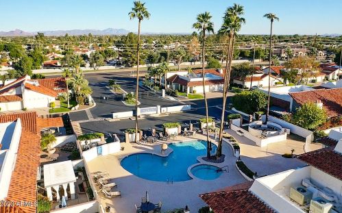 5822 Scottsdale Rd, Scottsdale AZ 85253-5415 exterior