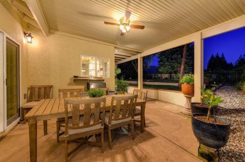 255 American River Canyon Dr, Folsom CA  95630-7142 exterior