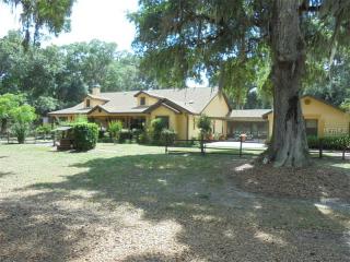 1560 44th Pl, Bushnell, FL 33513-5554
