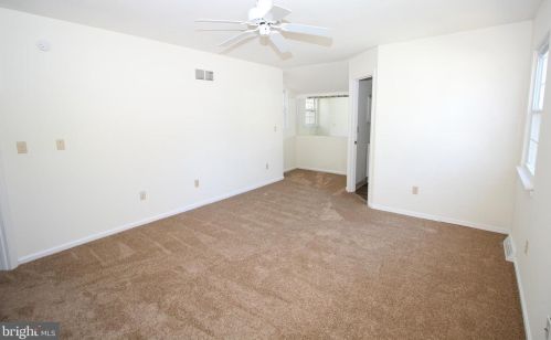 1417 Farmview Dr, Dover DE  19904-3390 exterior