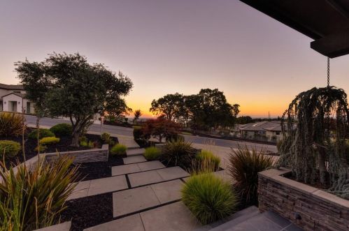 2913 Capetanios Dr, Folsom CA  95762-4606 exterior