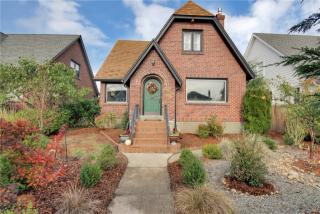 3005 14th St, Tacoma, WA 98406-6403