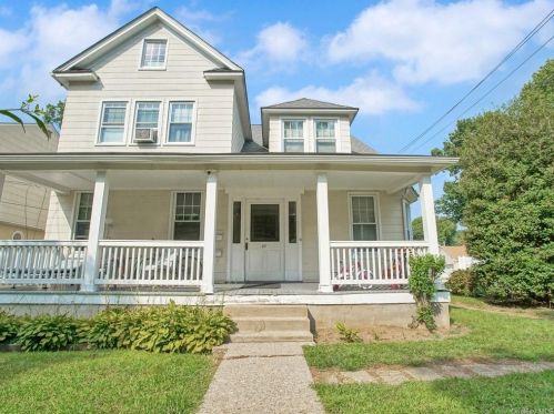 45 Lawton Ave, Hartsdale, NY 10530-2525