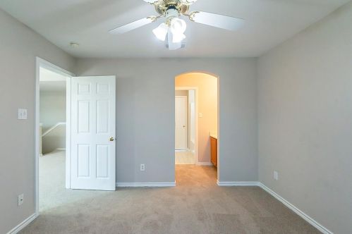 3500 Mustang Dr, Denton TX  76210-0344 exterior