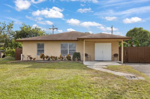 5620 Maypop Rd, West Palm Beach, FL 33415-6362