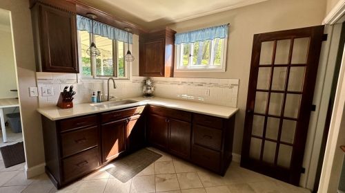 493 Birch Way, New Kensington PA  15068-5037 exterior