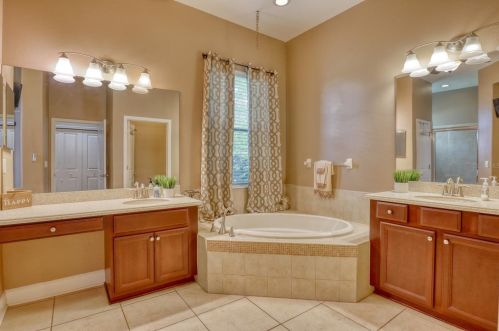 19401 Sweet Grass Way, Lutz FL  33558-5016 exterior